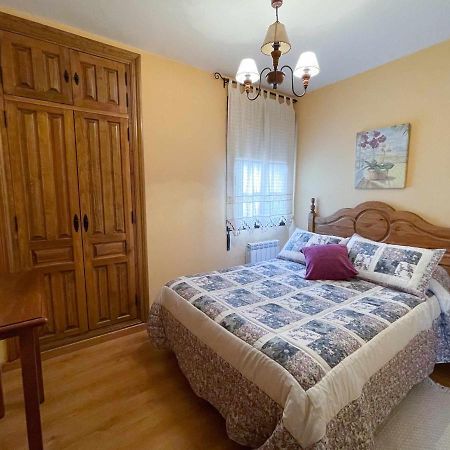 La Nava De Gredos Acogedor Piso Con Vistas Apartamento Navarredonda de Gredos Exterior foto